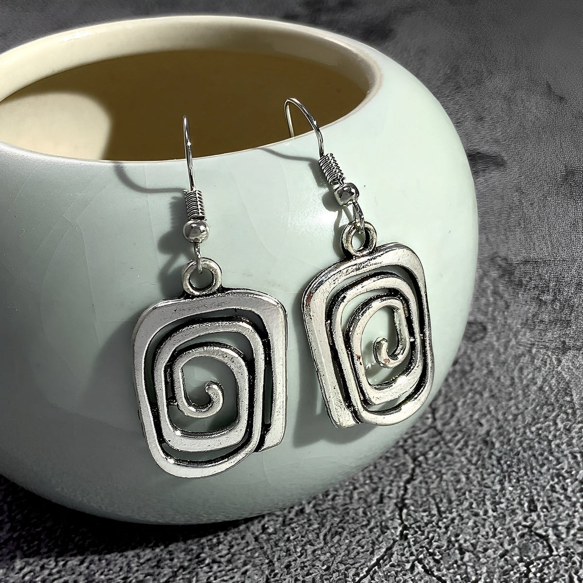 Kaia – Boho Earrings in Silver with Spiral Design