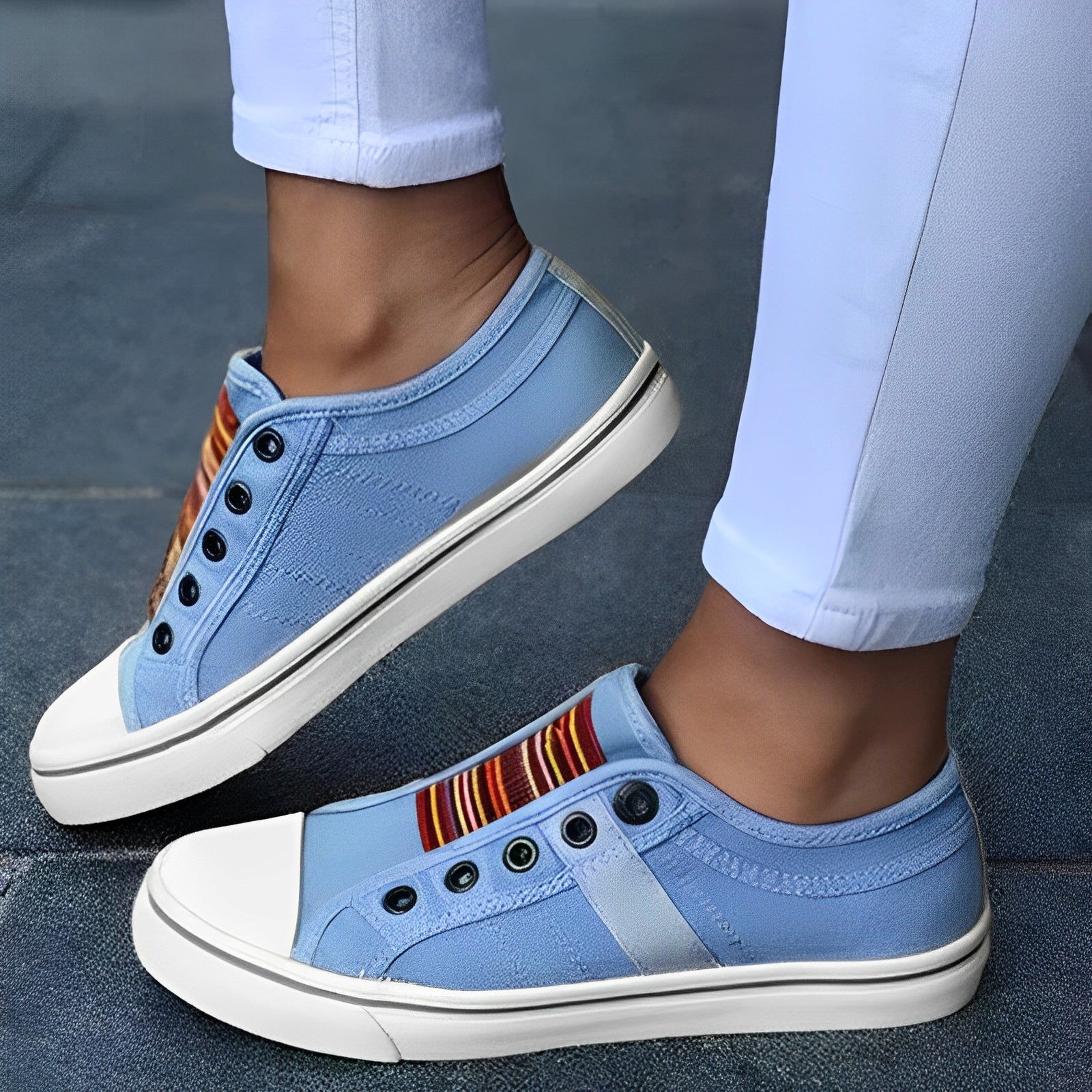 Mia - Sneakers in Modern Style