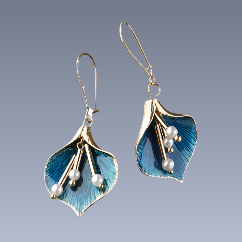 Yara – Blue Lotus Vintage Silver Earrings