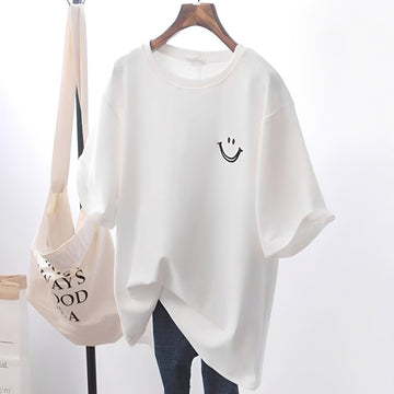 Selina - Stylish Graphic T-shirt