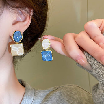 Lianne – Enamel geometric earrings