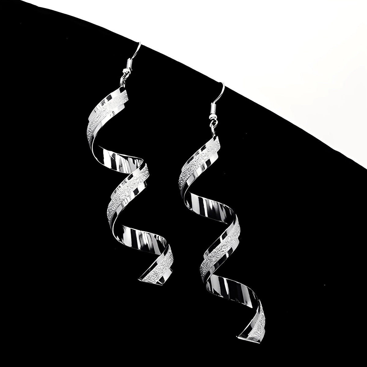 Jia – Bright Silver Spiral Earrings