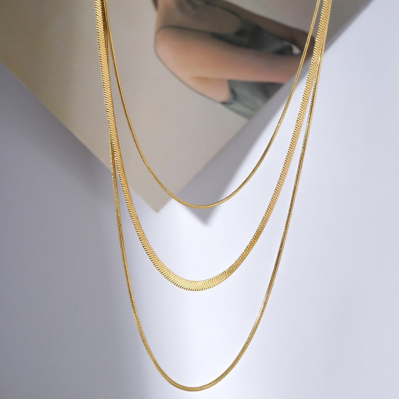 Ashley – 3 Row Golden Snake Chain Collar