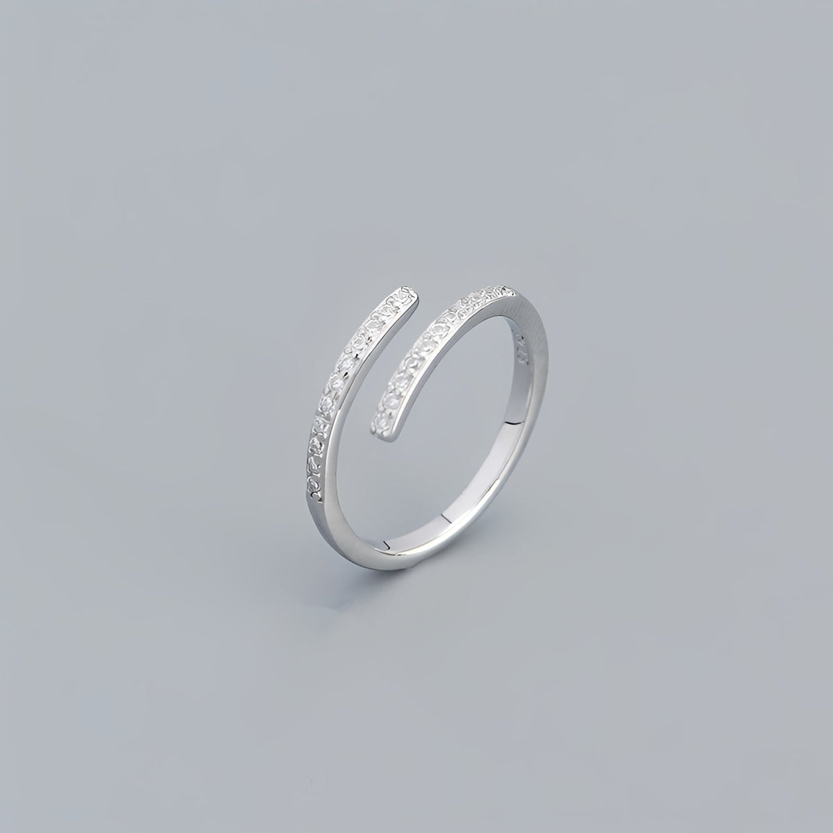 Anika – Elegant Ring