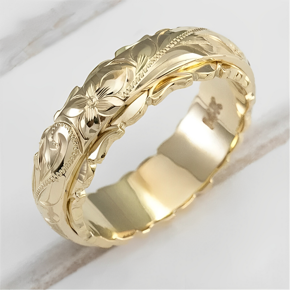 Floria – Vintage Flower Ring Golden