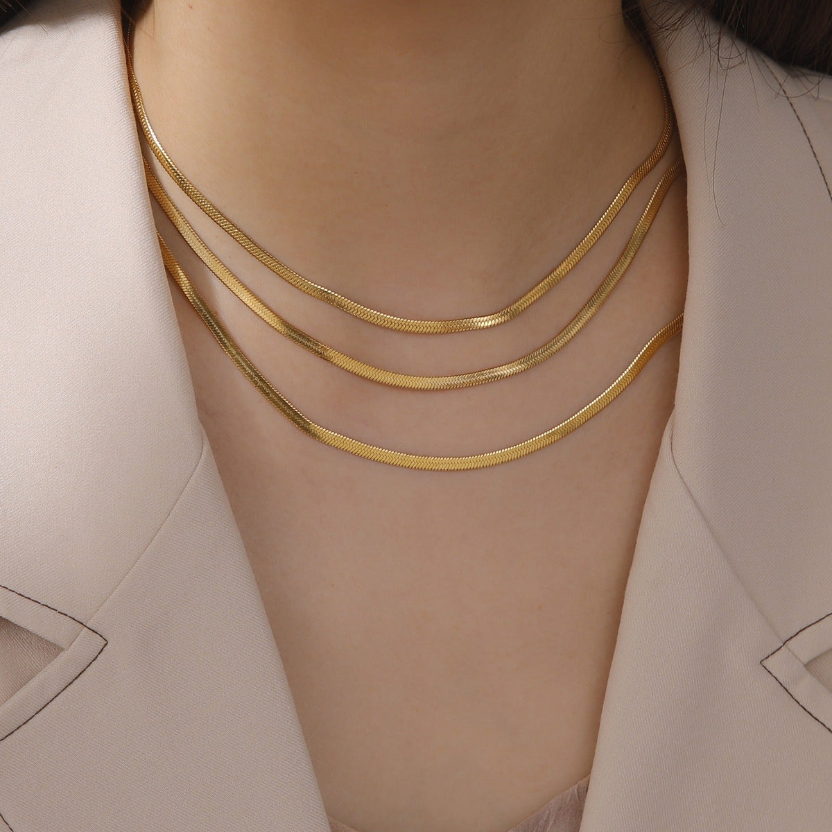 Lucienne – Elegant Snake Necklace