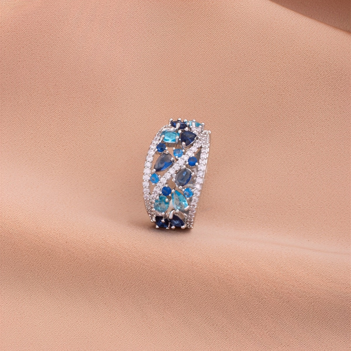 Julie – Vintage blue ring