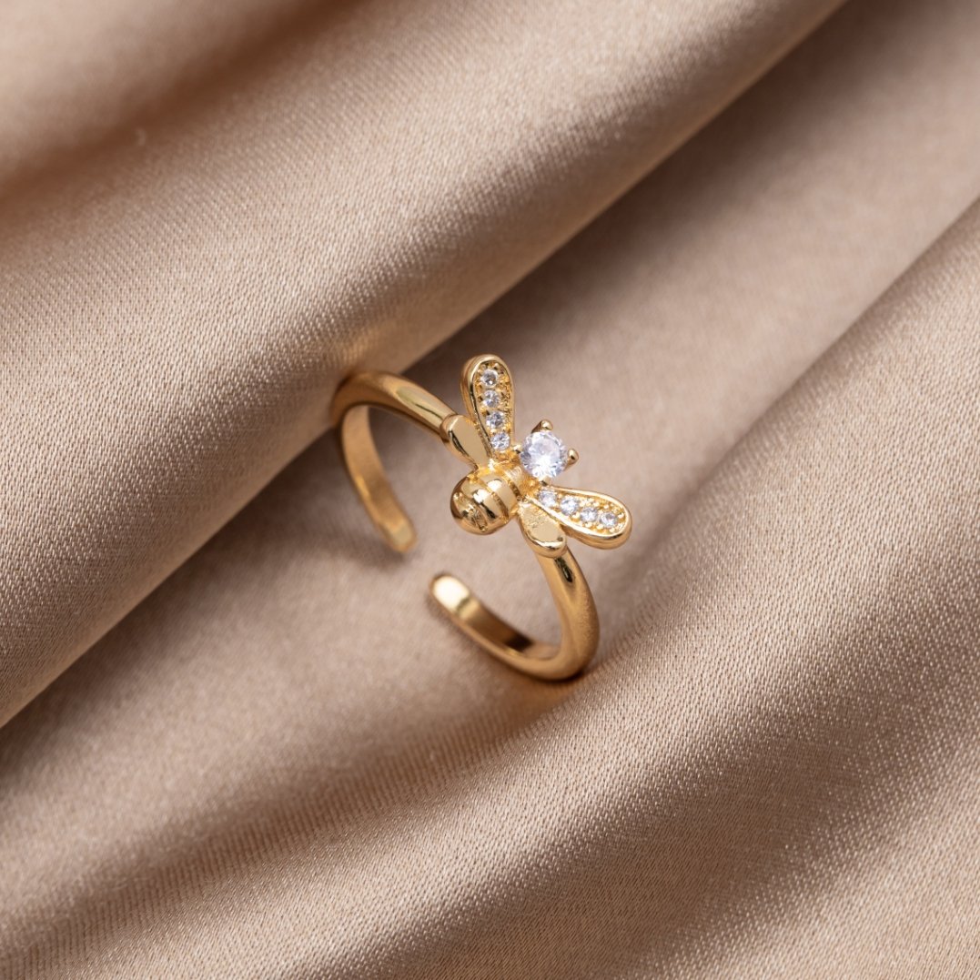 Laila - Ring of Crystal and Gold Bee