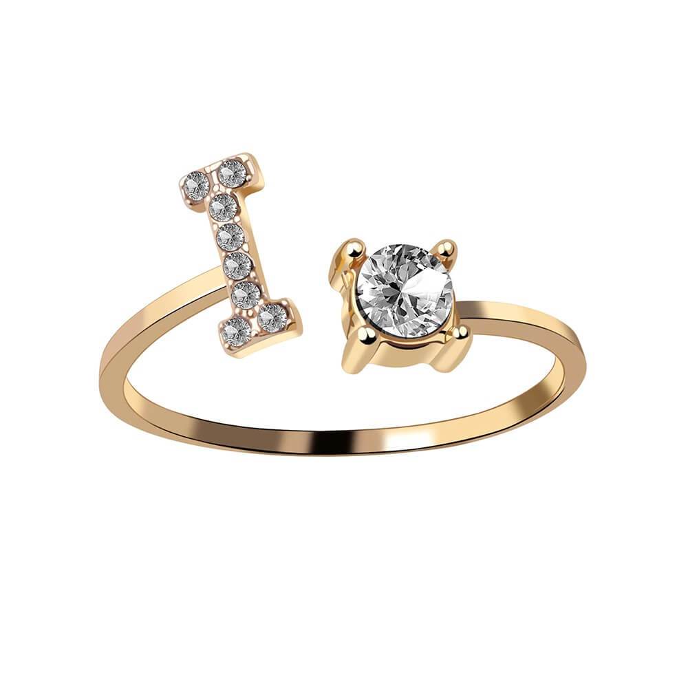 Nyla – Ring with initial