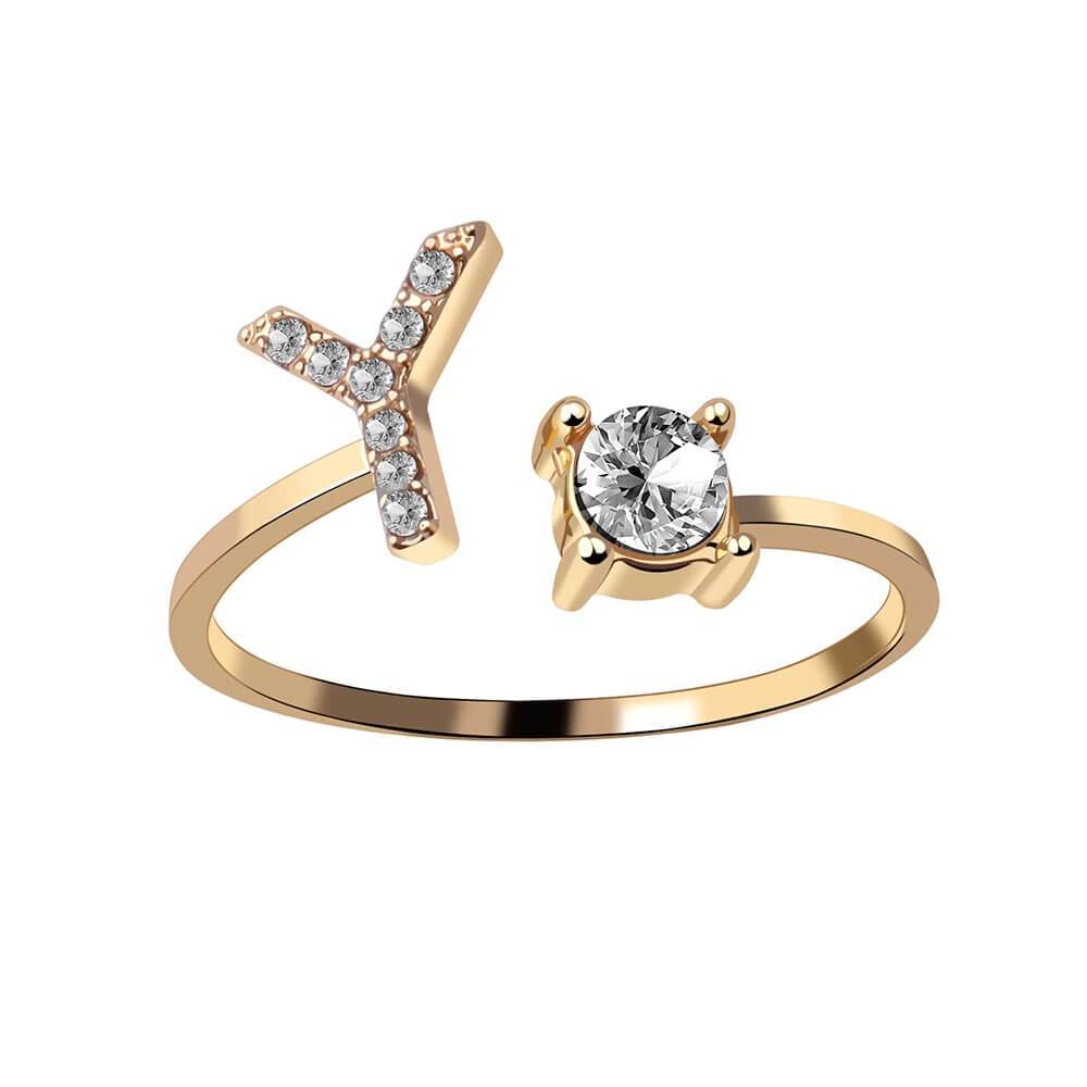 Nyla – Ring with initial