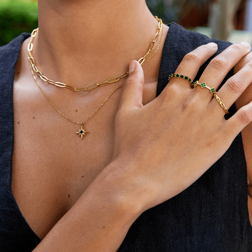 Mara – Golden Clip Necklace