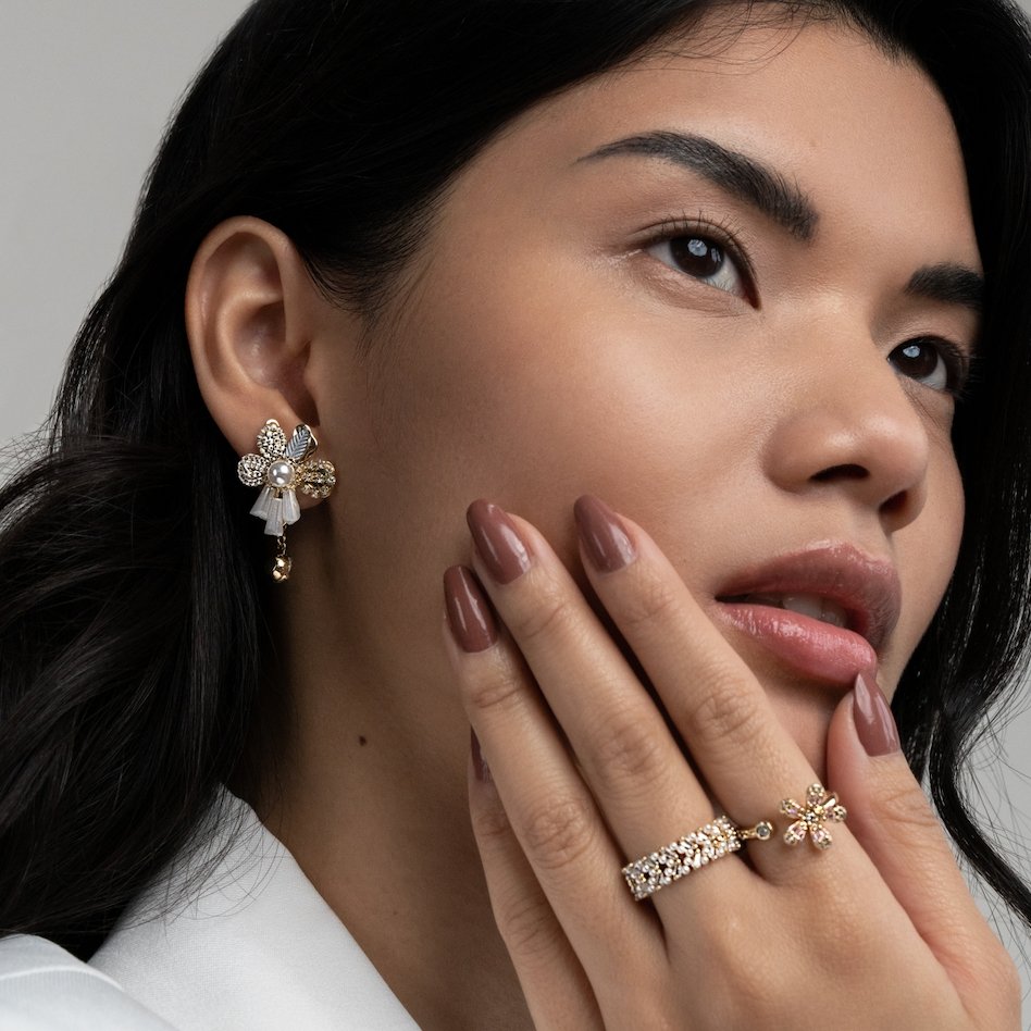 Pearl Flowers and Crystal Tassel Earrings