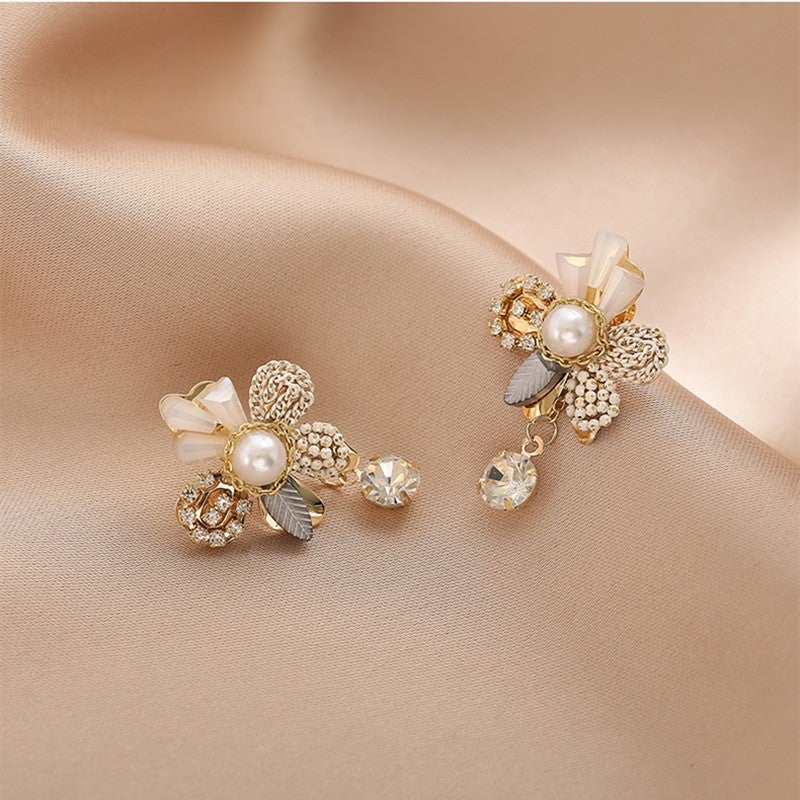 Pearl Flowers and Crystal Tassel Earrings