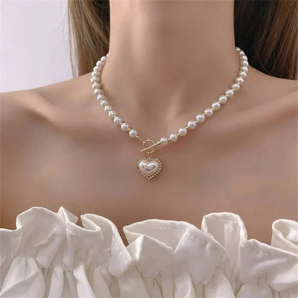 Amara – Choker collar of pearls