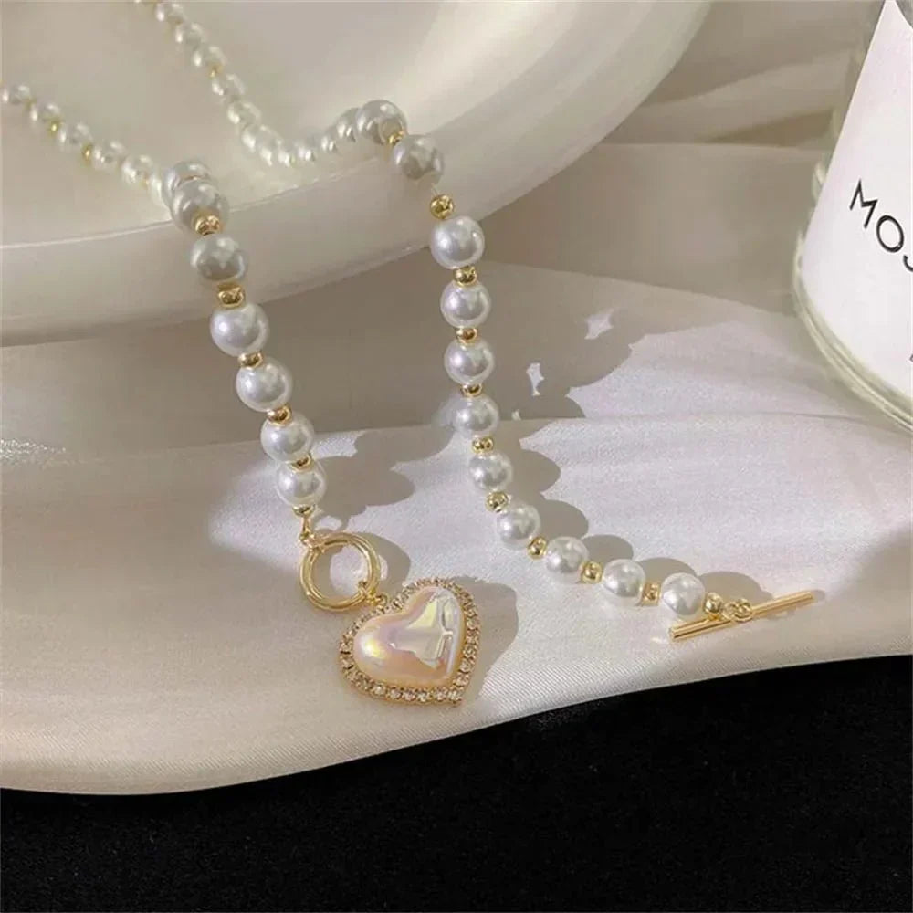 Amara – Choker collar of pearls