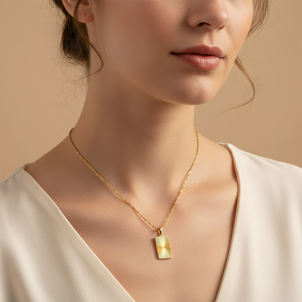 Aurelie – Sun Necklace with Medal