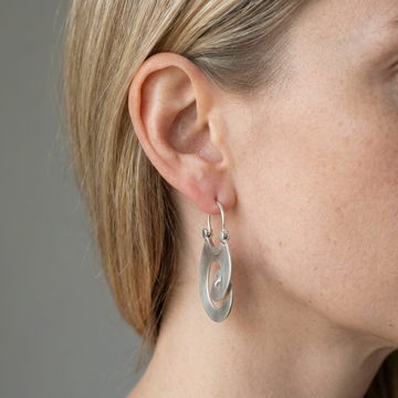 Amandine – Irregular vintage silver earrings