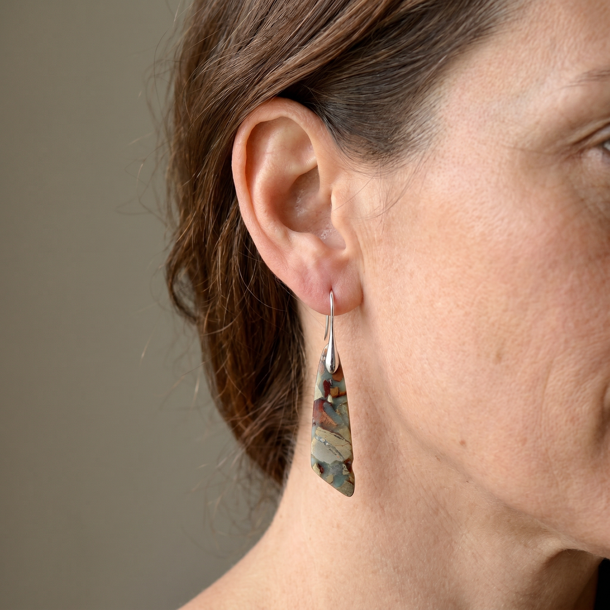 Maelis – Earrings of Unique Natural Stones