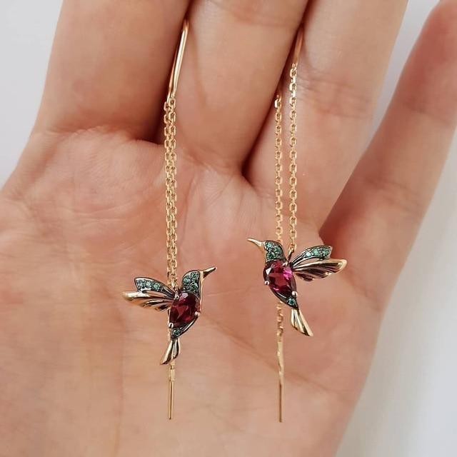 Elayne – Hummingbird earrings with colorful details