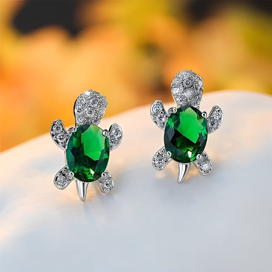 Talia – Earrings of sea turtle with shiny details