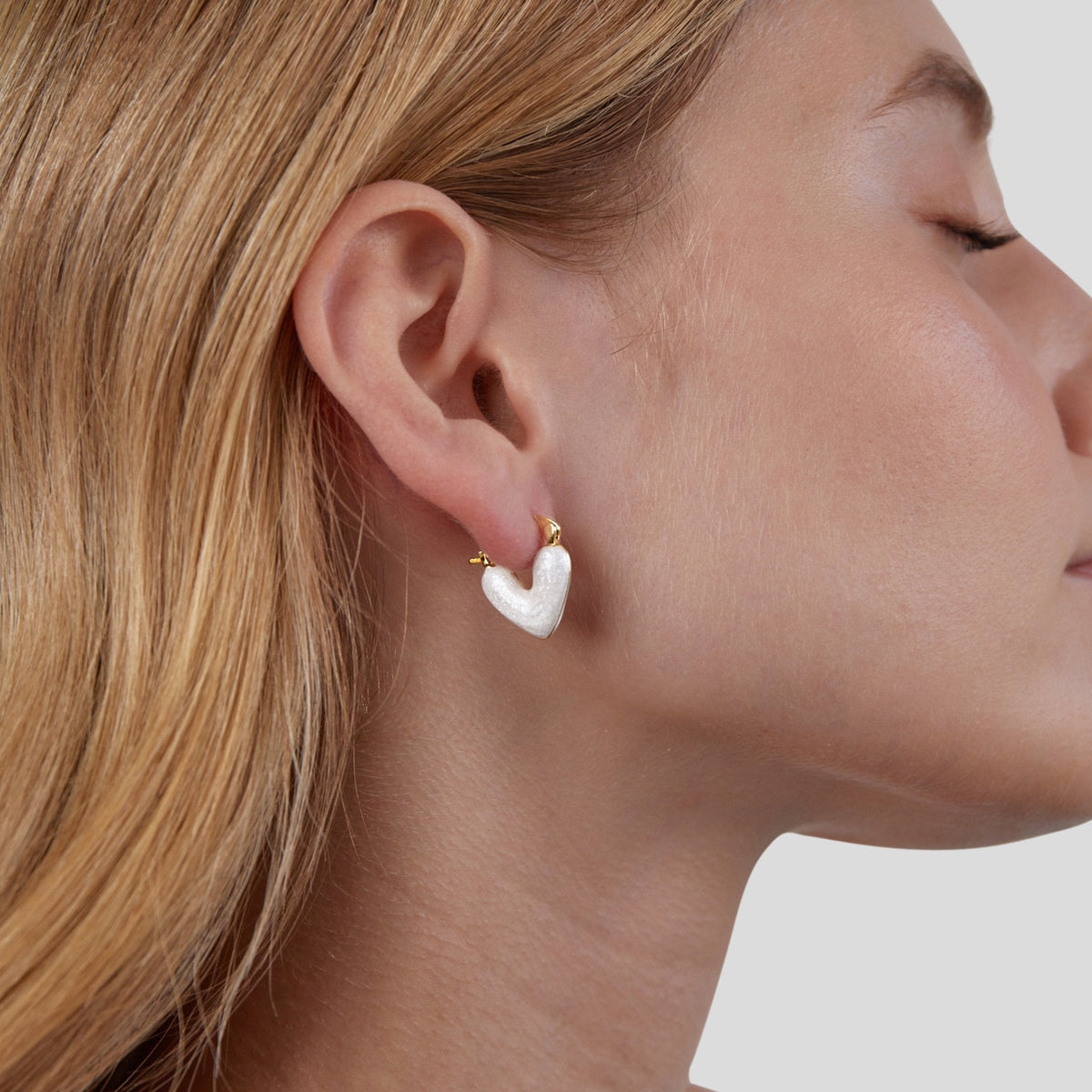 Aya – Heart Earrings Love Gold