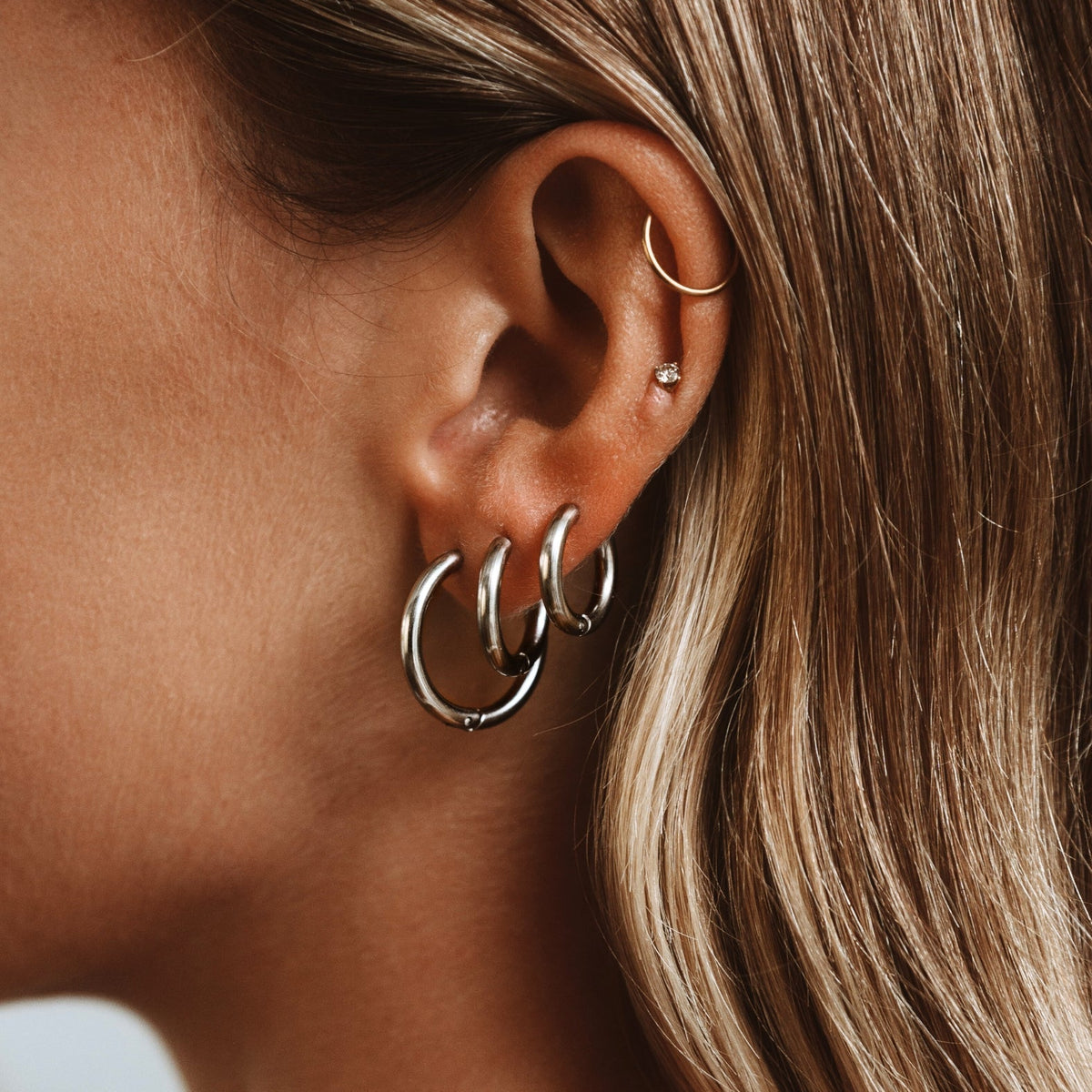Clara – Classic Waterproof Earrings