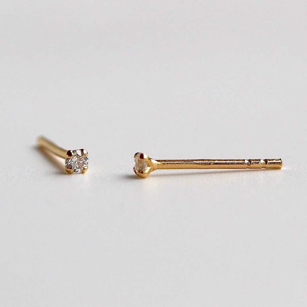 Sloane - Mini Bright Earrings of 2mm
