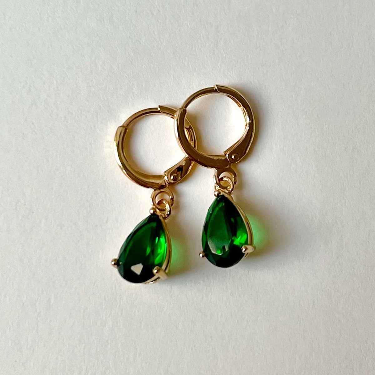 Emerald Green - Huggies of Gem in Teardrop Shape