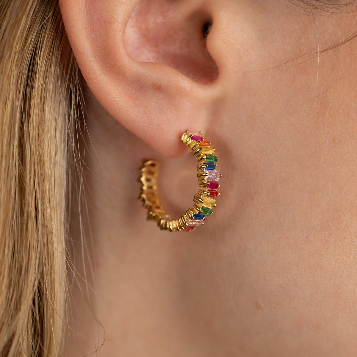 Veronica - Golden Hoop Earrings Rainbow