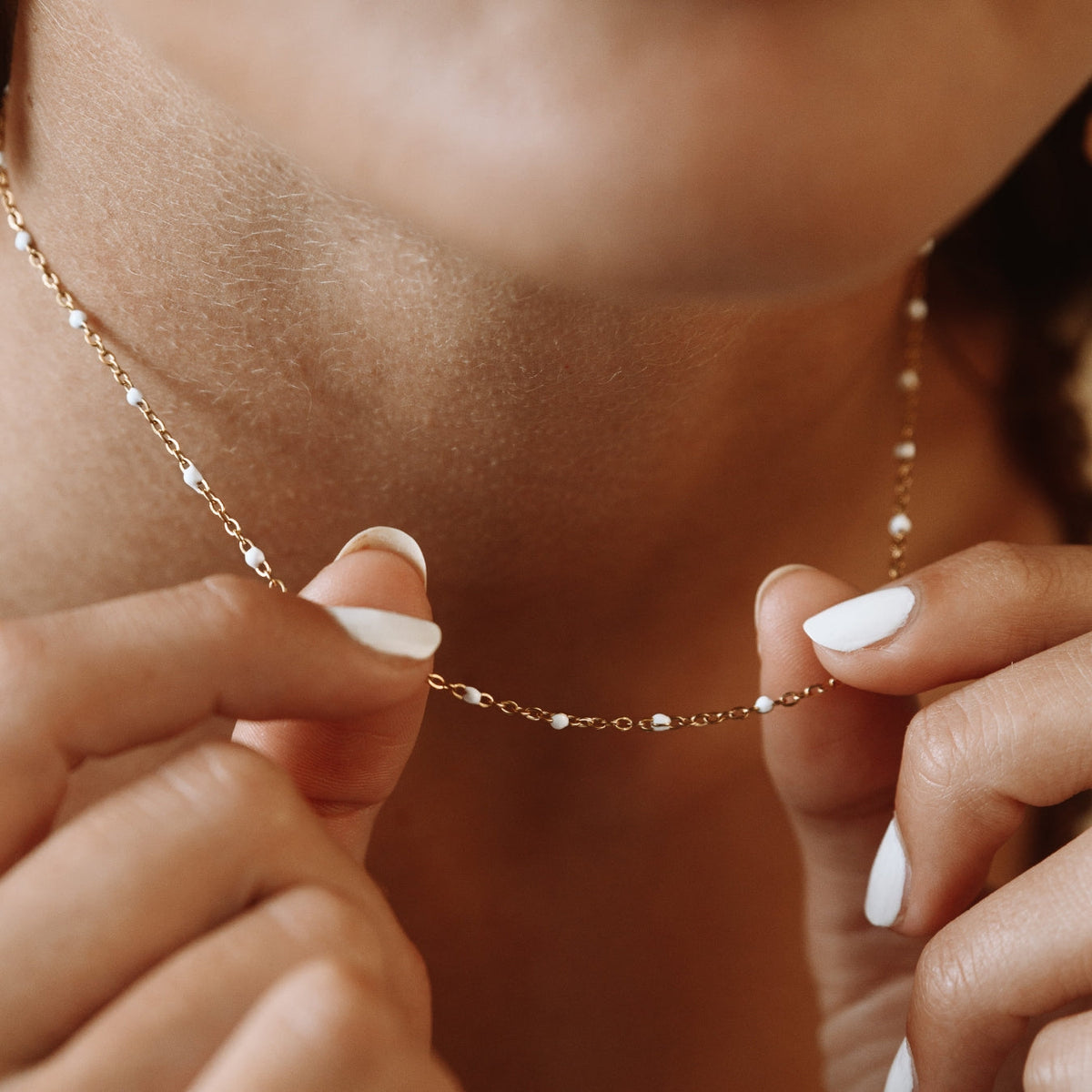 Island – Necklace with White Details