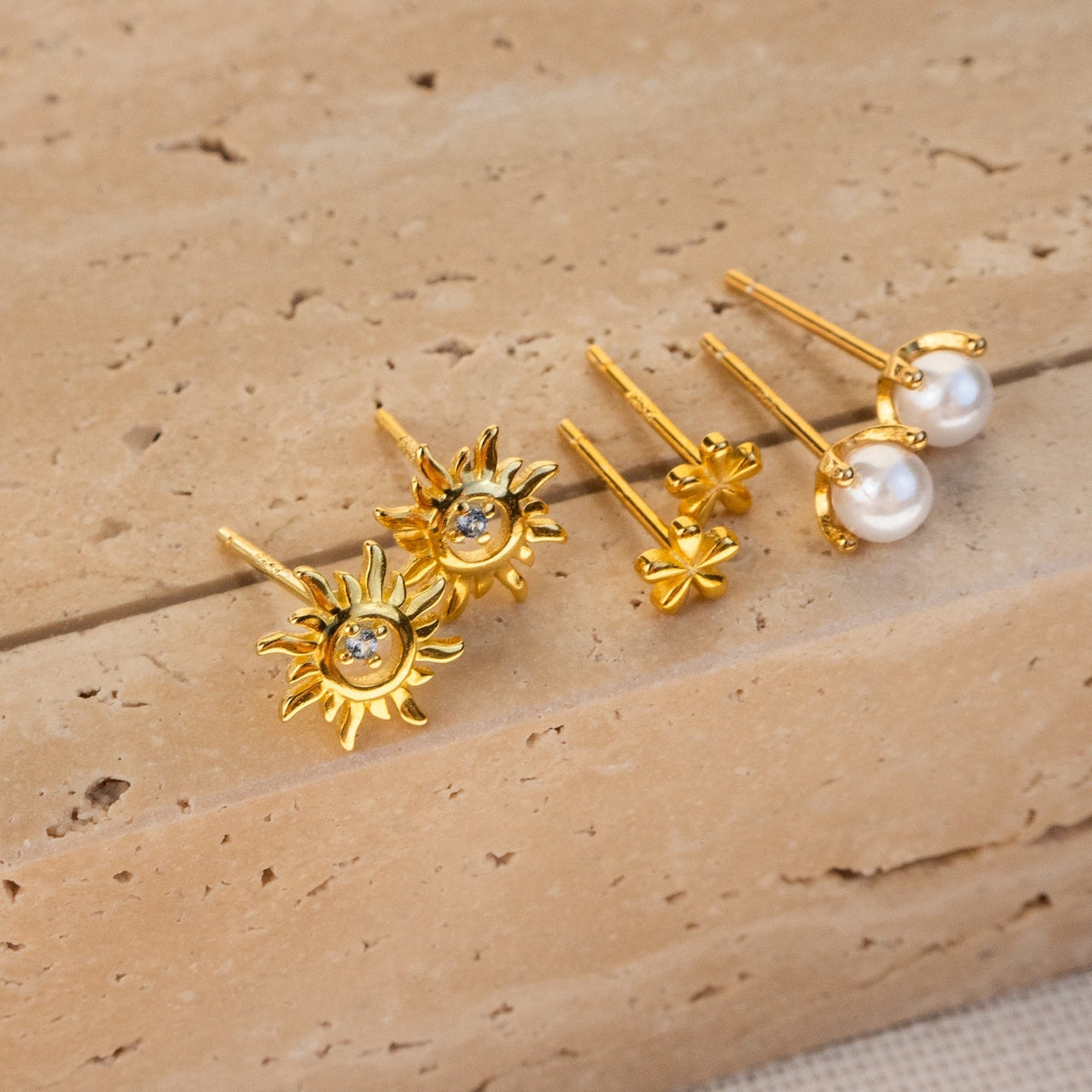 Monica - Mini flower earrings